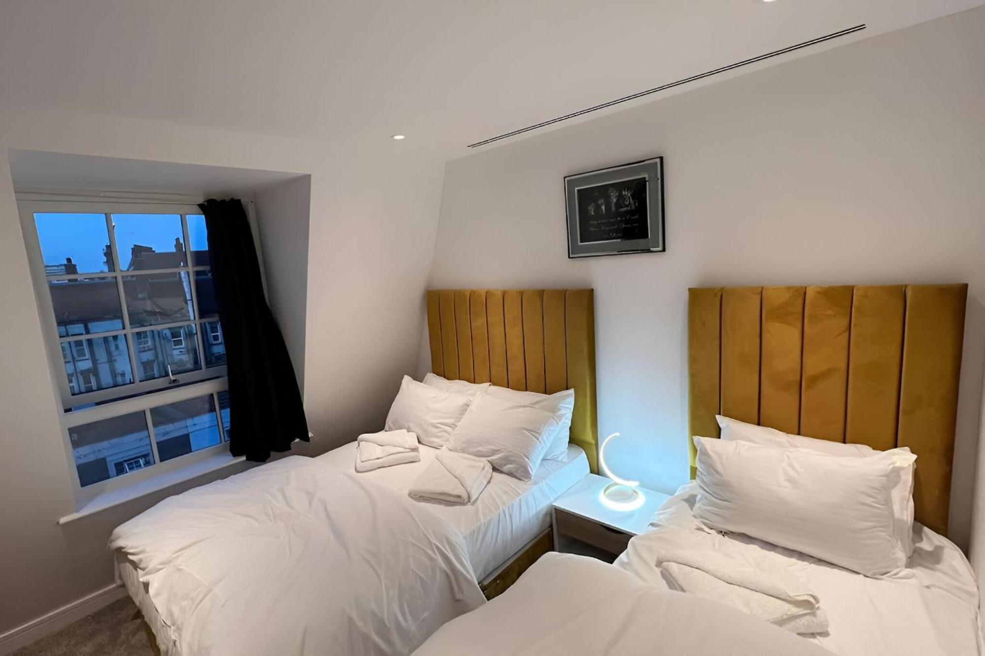 Reserve Amazing 2-Bedroom Penthouse In Marble Arch 74 Londra Esterno foto